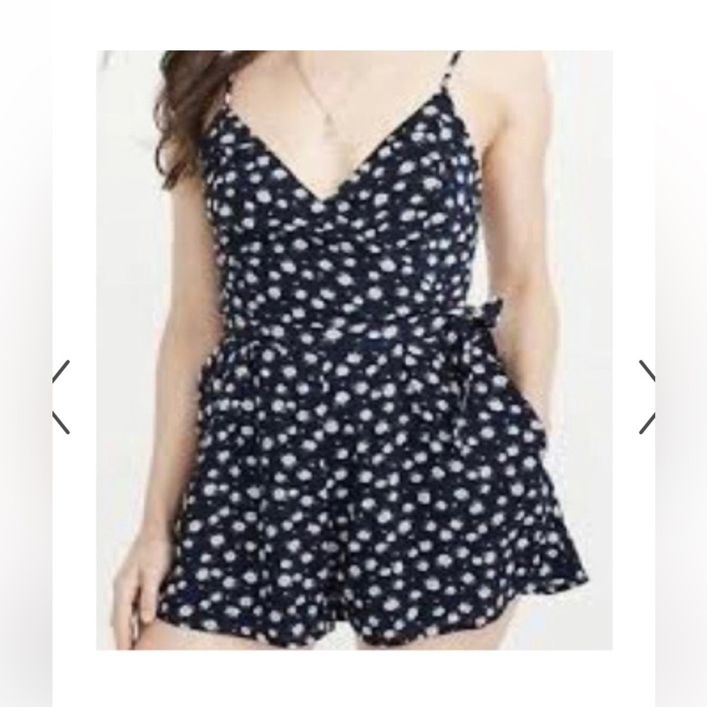 Temp hold! Abercrombie & Fitch Navy Wrap-Front Floral Tie Romper, Sz M